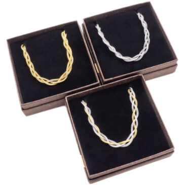 Collana girocollo in acciaio con catena a maglia intrecciata