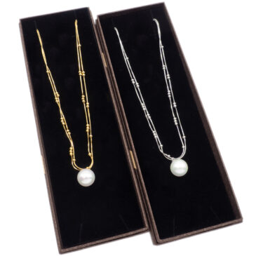 Collana media con perla, finitura oro/argento