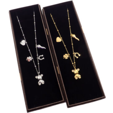 Collana girocollo in acciaio con ciondoli assortiti e pendente sogg. Orso
