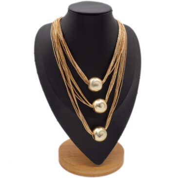 Collana multilayer dorata con pendenti sfera