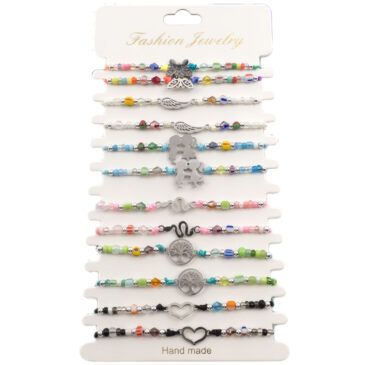 Bracciali in corda con pietre e soggetti assortiti