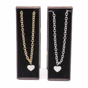 Collana girocollo catena grossa acciaio centrale cuore pavet zirconi 11 Collana girocollo catena grossa acciaio centrale cuore pavet zirconi Collana girocollo catena grossa acciaio centrale cuore pavet zirconi