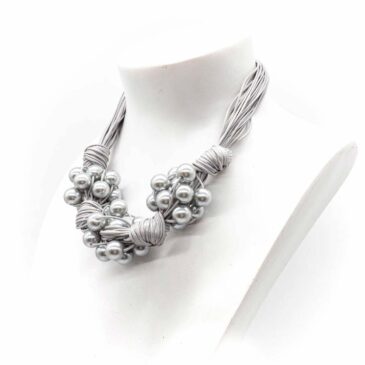 Collana multifilo girocollo tipo torciglione con perle 9 Collana multifilo girocollo tipo torciglione con perle Collana multifilo girocollo tipo torciglione con perle