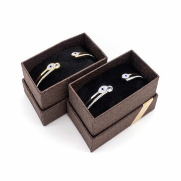 Bracciale rigido acciaio chiusura a molla doppio occhio 11 Bracciale rigido acciaio chiusura a molla doppio occhio Bracciale rigido acciaio chiusura a molla doppio occhio