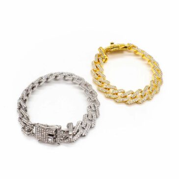 Bracciale in catena tipo cartier dorata e argentata 1 Bracciale in catena tipo cartier dorata e argentata Bracciale in catena tipo cartier dorata e argentata