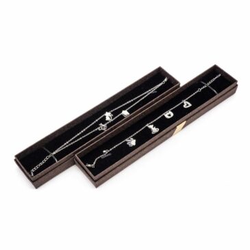 Bracciale acciaio morbido doppia catenina con 4 pendenti misti 10 Bracciale acciaio morbido doppia catenina con 4 pendenti misti Bracciale acciaio morbido doppia catenina con 4 pendenti misti