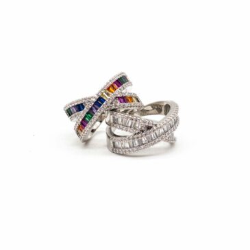 Anello regolabile con baguette incrociate colori misti 6 Anello regolabile con baguette incrociate colori misti Anello regolabile con baguette incrociate colori misti