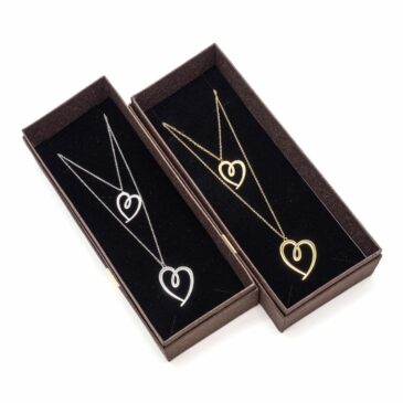 Set n° 2 collane donna in acciaio doppia catena ciondoli cuore 11 Set n° 2 collane donna in acciaio doppia catena ciondoli cuore Set n° 2 collane donna in acciaio doppia catena ciondoli cuore