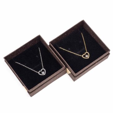 Set n° 2 collane donna in acciaio catena ciondolo cuore strass 6 Set n° 2 collane donna in acciaio catena ciondolo cuore strass Set n° 2 collane donna in acciaio catena ciondolo cuore strass