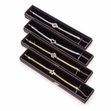 Set n° 4 bracciali donna in acciaio catena gourmette 10 Set n° 4 bracciali donna in acciaio catena gourmette Set n° 4 bracciali donna in acciaio catena gourmette