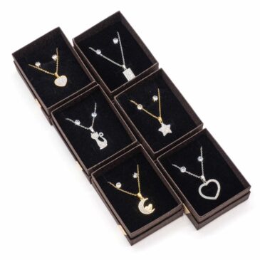 Set n° 6 parure acciaio donna girocollo orecchini 14 Set n° 6 parure acciaio donna girocollo orecchini Set n° 6 parure acciaio donna girocollo orecchini